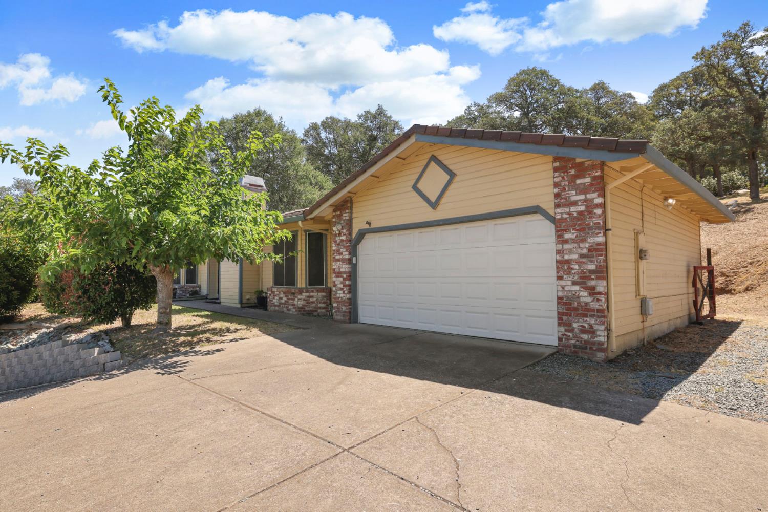 2133 State Rte 26 Valley Springs, CA 95252 - Photo 3 of 42