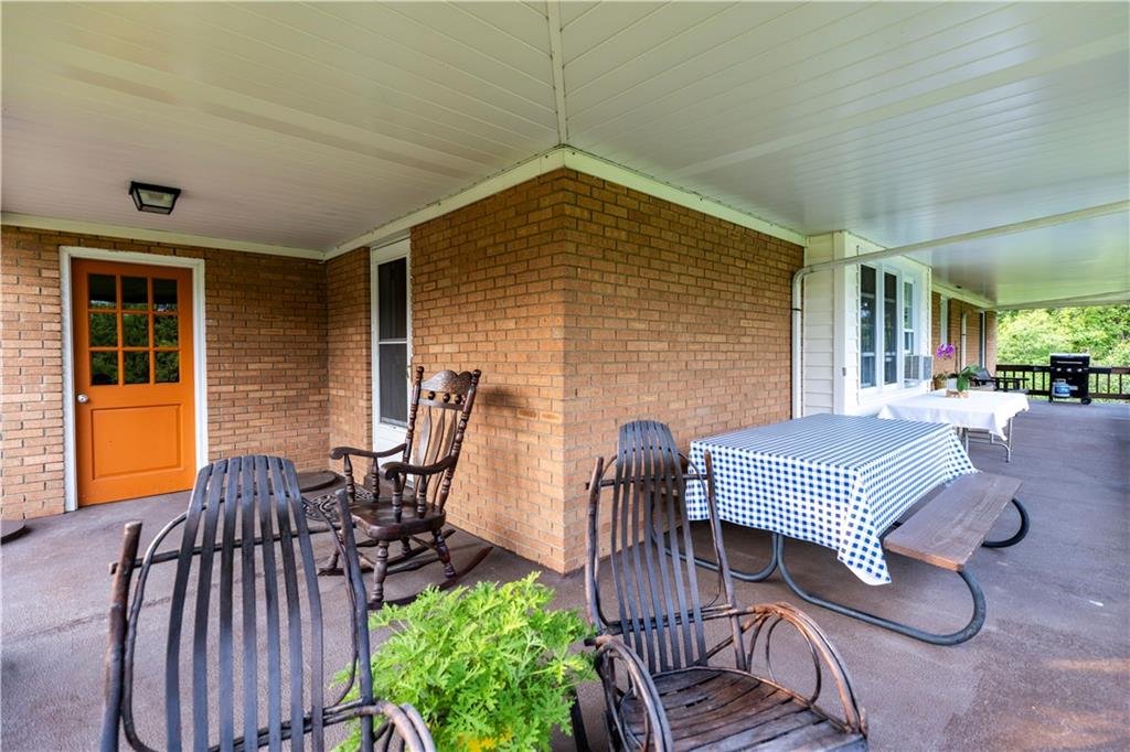 2137 North Forest Grove Road Coraopolis, PA 15108 - Photo 23 of 47 Gallery Image 23