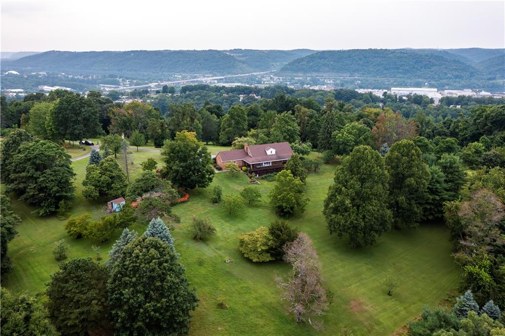 2137 North Forest Grove Road Coraopolis, PA 15108 - Photo 47 of 47 Gallery Image 47
