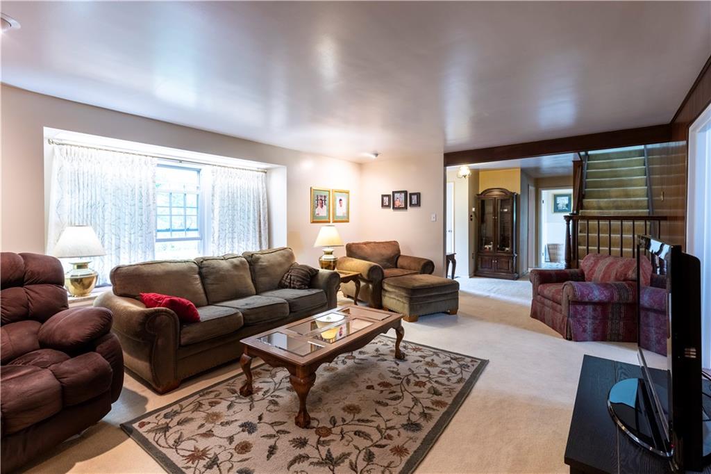 2137 North Forest Grove Road Coraopolis, PA 15108 - Photo 10 of 47 Gallery Image 10