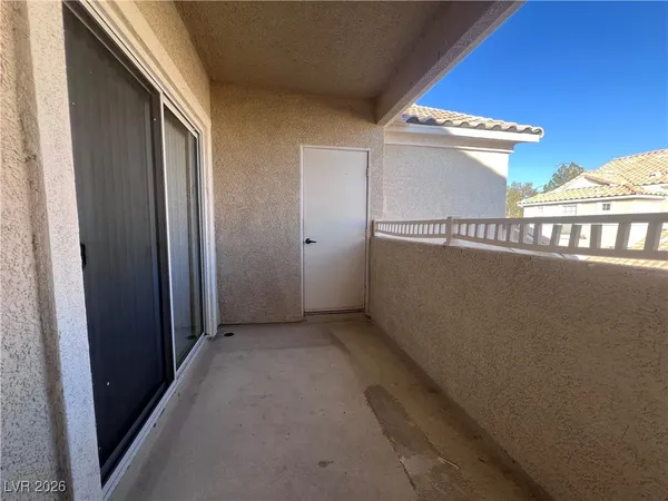 $1,520 | 5855 Valley Drive, Unit 2034, North Las Vegas, NV 89031
