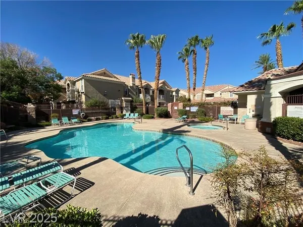 $1,520 | 5855 Valley Drive, Unit 2034, North Las Vegas, NV 89031