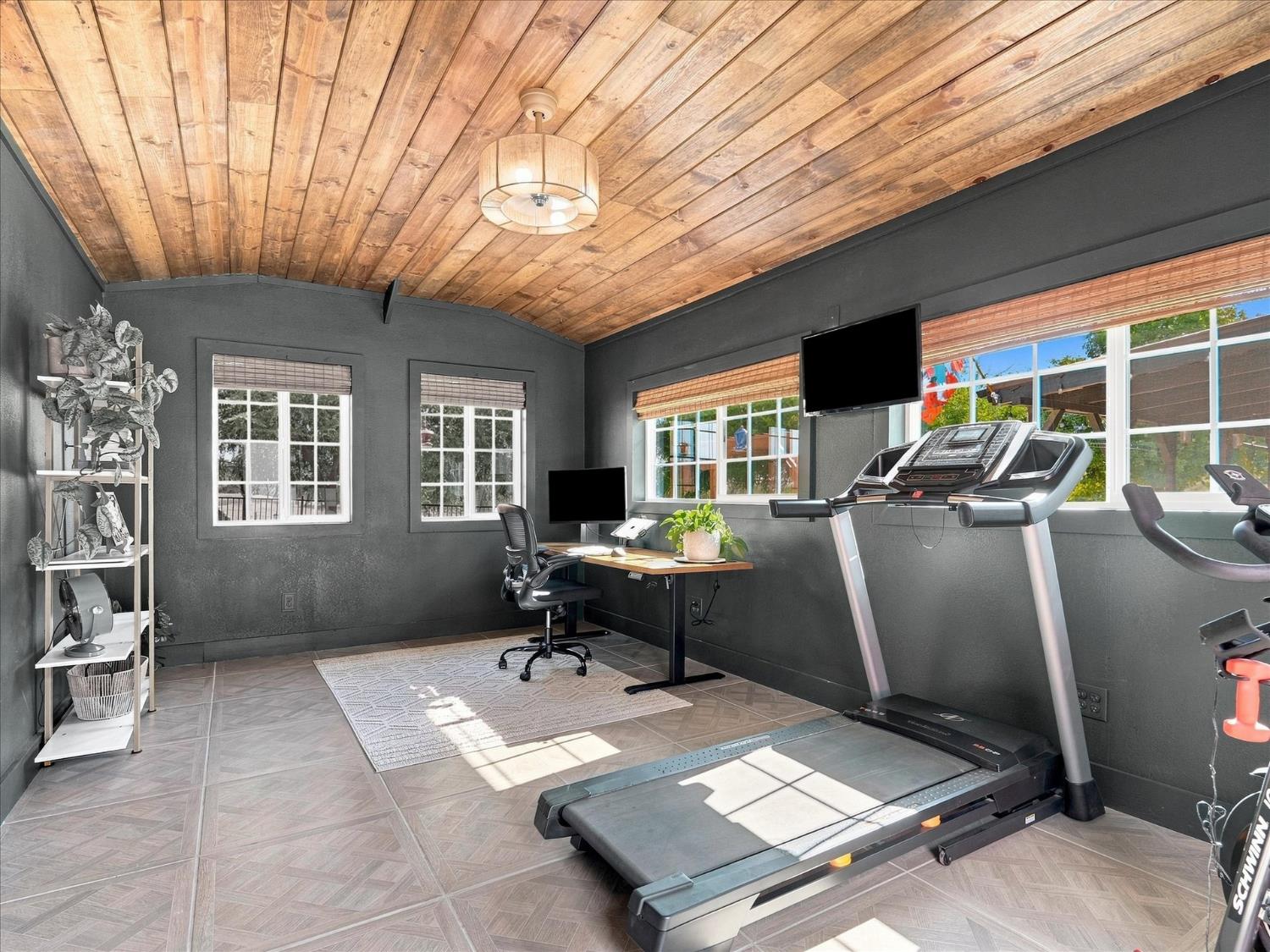 21764 Frontier Road Clovis, CA 93619 - Photo 40 of 75 Gallery Image 40
