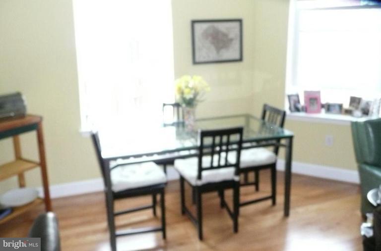 1418 W Street Northwest, Unit 506 Washington, DC 20009 - Photo 2 of 7 Dining Area