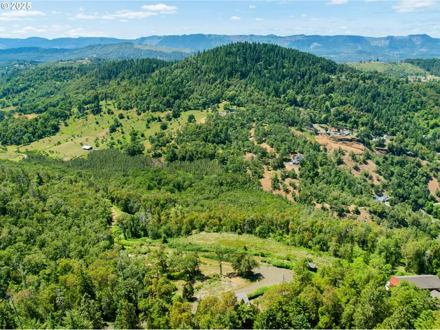 $150,000 | 1650 Gem Drive, Roseburg, OR 97471