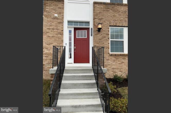 7881 Barrensdale Road Windsor Mill, MD 21244 - Photo 3 of 32