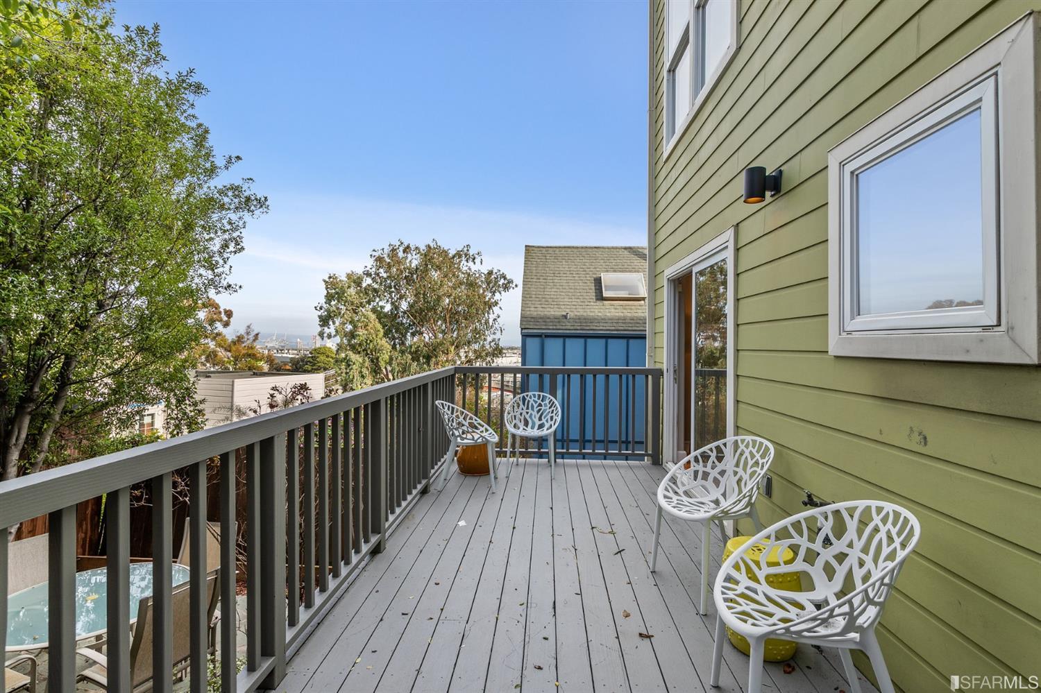 8 Joy Street San Francisco, CA 94110 - Photo 29 of 42 a balcony with table and chairs