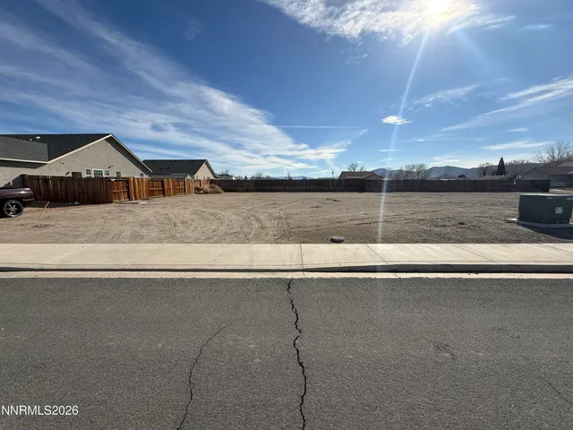 $50,000 | 333 Copper Pointe Circle, Yerington, NV 89447