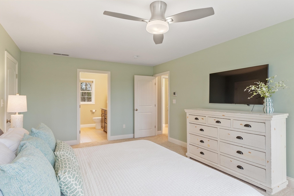 149 Long Hill Road Bolton, MA 01740 - Photo 16 of 37