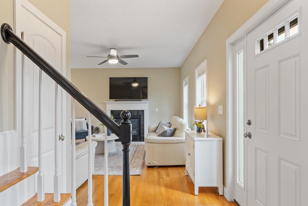 149 Long Hill Road Bolton, MA 01740 - Photo 4 of 37