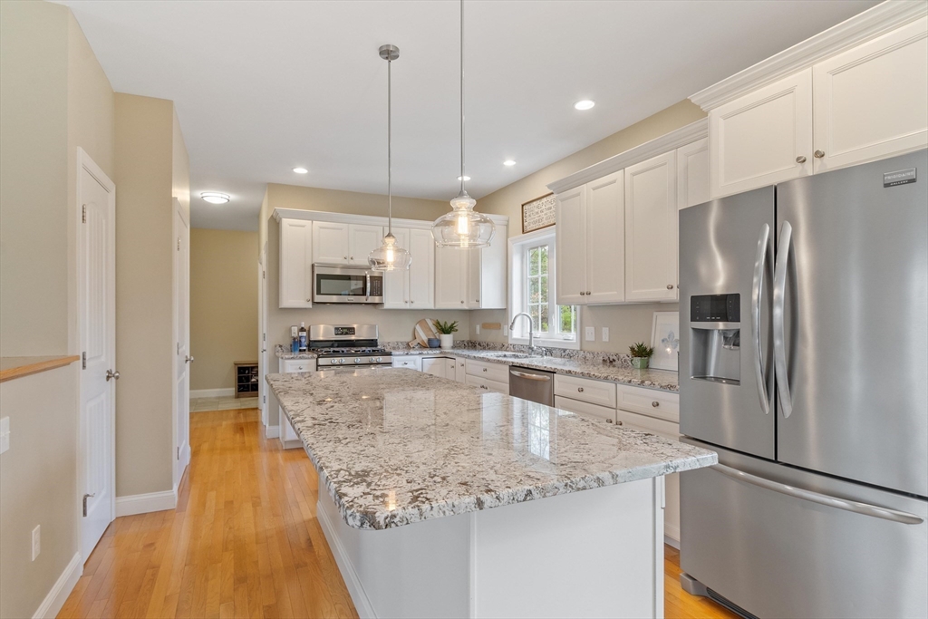 149 Long Hill Road Bolton, MA 01740 - Photo 8 of 37