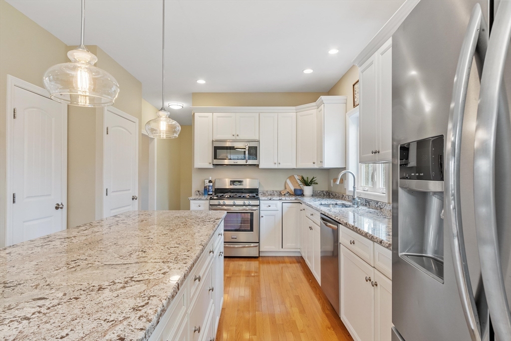 149 Long Hill Road Bolton, MA 01740 - Photo 9 of 37