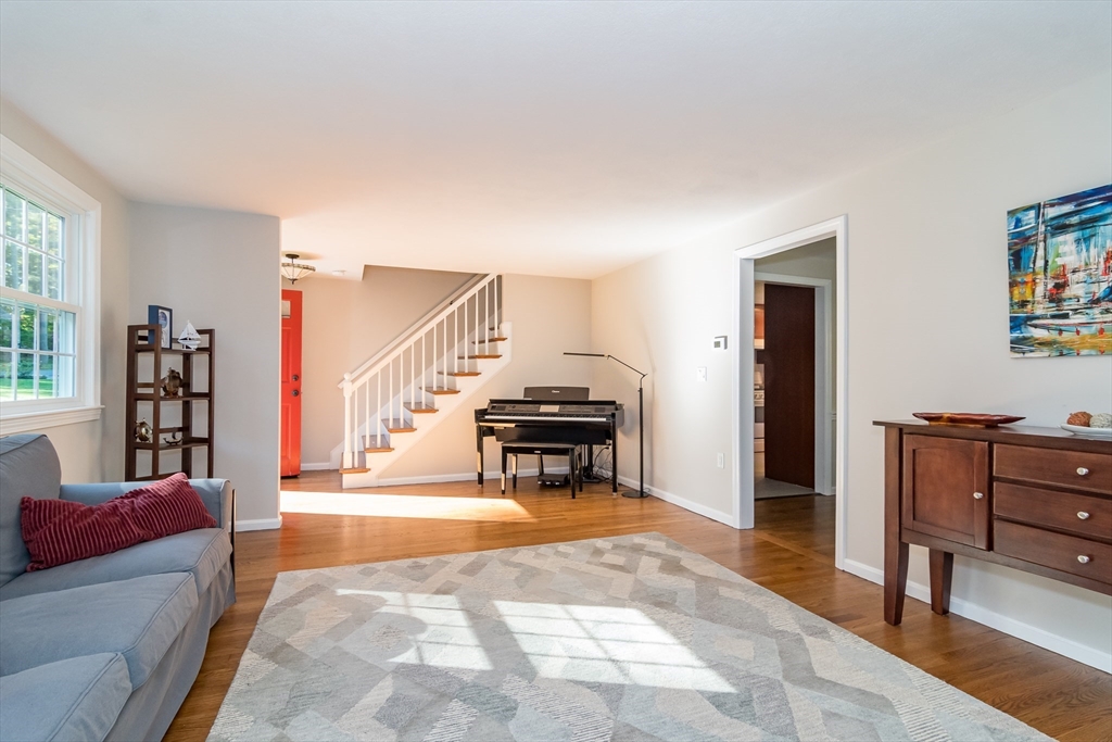 28 Ridge Hill Road Sudbury, MA 01776 - Photo 4 of 35