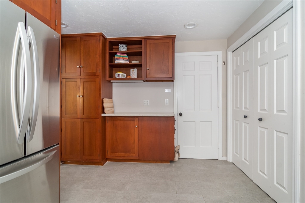 28 Ridge Hill Road Sudbury, MA 01776 - Photo 10 of 35