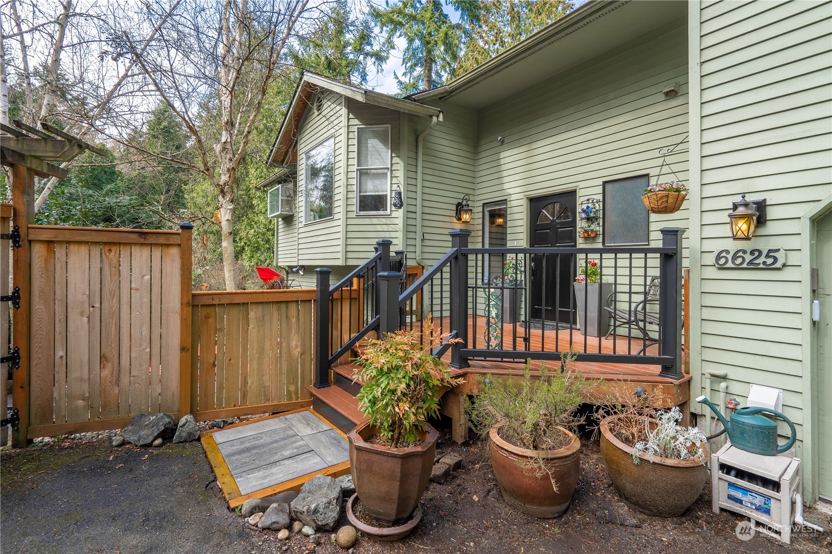 6625 Fisher Road Edmonds, WA 98026 - Photo 1 of 39 Gallery Image 1