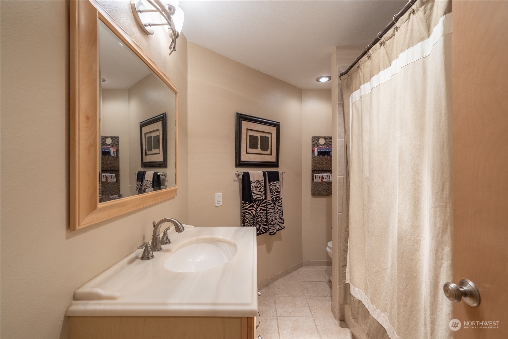 6625 Fisher Road Edmonds, WA 98026 - Photo 25 of 39 Gallery Image 25