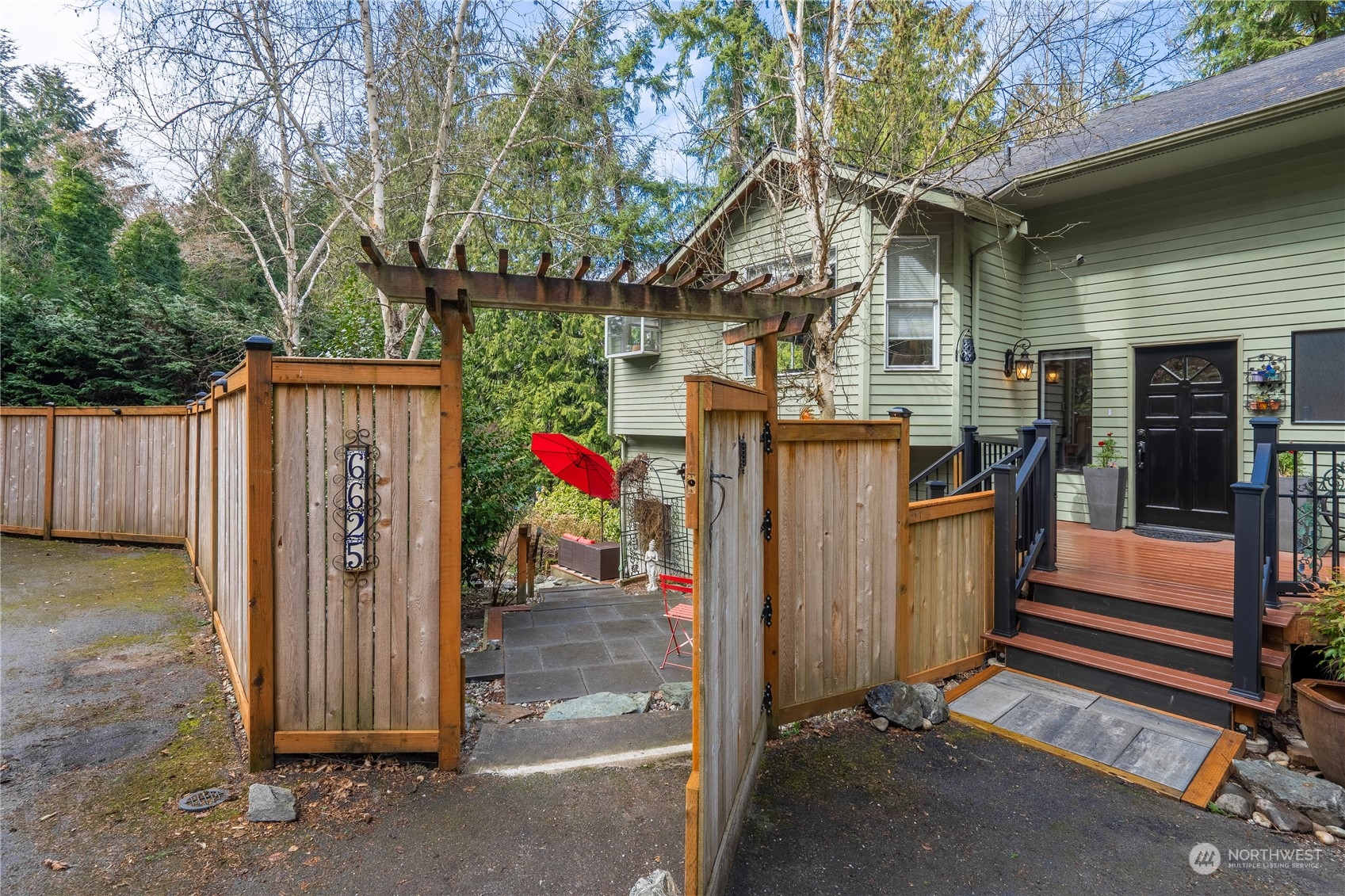 6625 Fisher Road Edmonds, WA 98026 - Photo 33 of 39 Gallery Image 33
