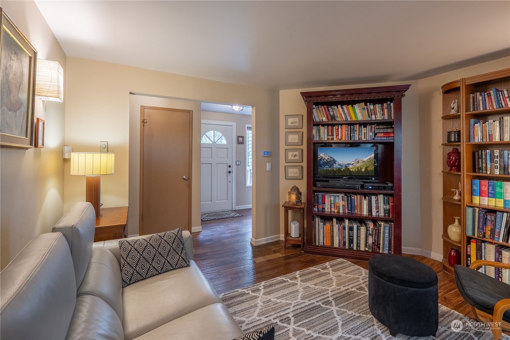 6625 Fisher Road Edmonds, WA 98026 - Photo 6 of 39 Gallery Image 6