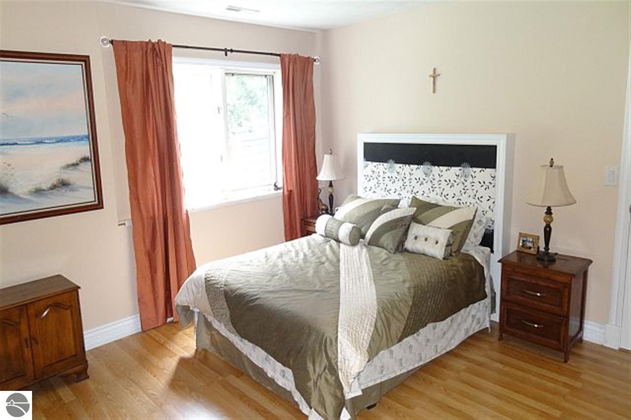 3786 Zimmerman Road Traverse City, MI 49685 - Photo 16 of 25 1749317-15.JPG