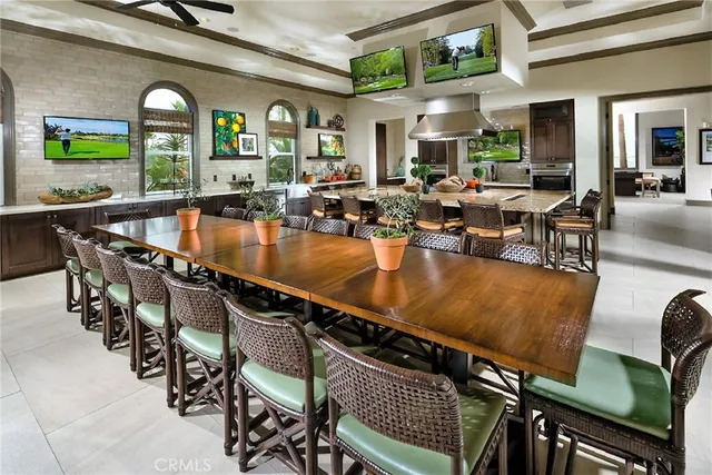 a very nice looking dining room with chairs