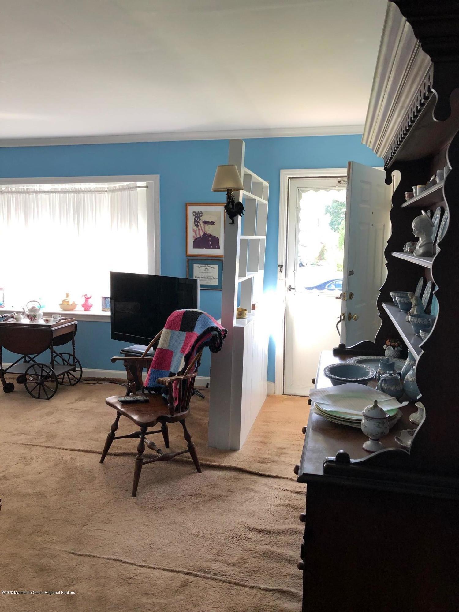 23 St George Place Keyport, NJ 07735 - Photo 3 of 11 IMG-7083