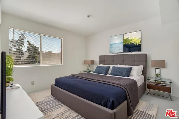 $625,000 | 10926 Moorpark Street, Unit 13, North Hollywood, CA 91602