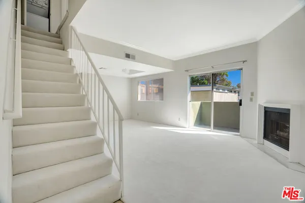 $625,000 | 10926 Moorpark Street, Unit 13, North Hollywood, CA 91602