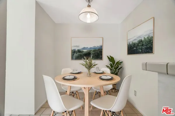 $625,000 | 10926 Moorpark Street, Unit 13, North Hollywood, CA 91602