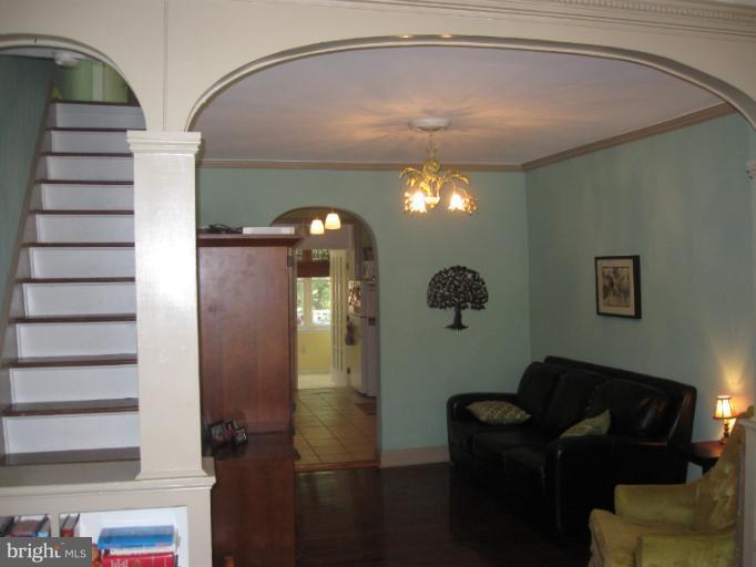 3015 Keswick Road Baltimore, MD 21211 - Photo 24 of 26 Entrance / Foyer