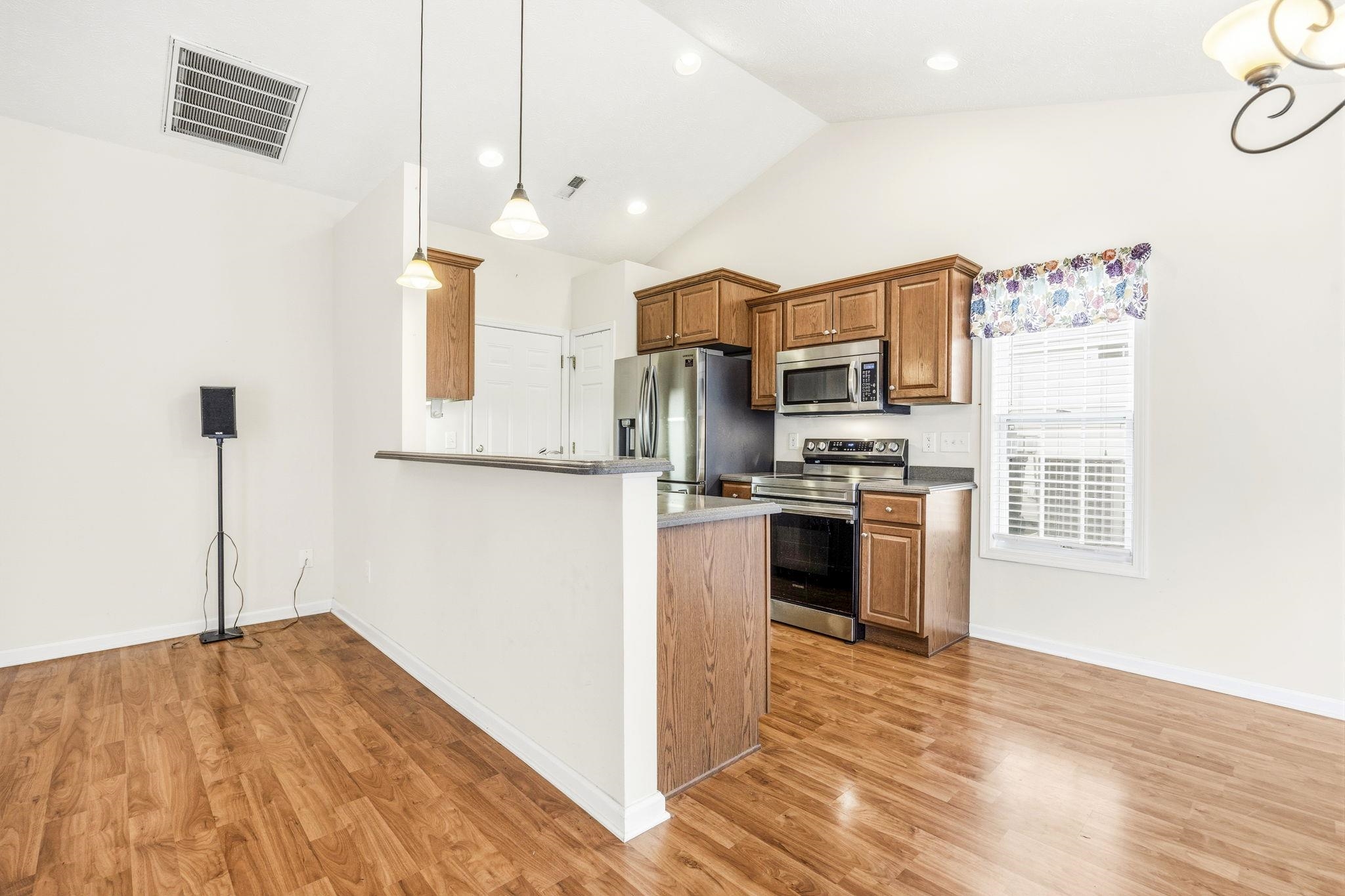 3146 Shorecrest Bay Drive Murrells Inlet, SC 29576 - Photo 11 of 44