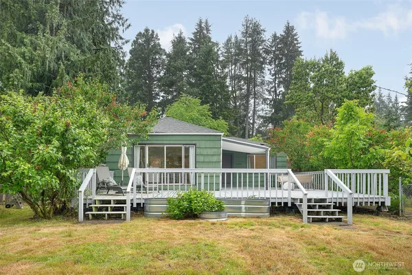 $700,000 | 17633 10th Avenue Northeast, Shoreline, WA 98155