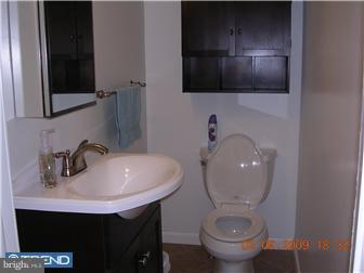 745 York Road Mount Laurel, NJ 08054 - Photo 5 of 12 Bathroom