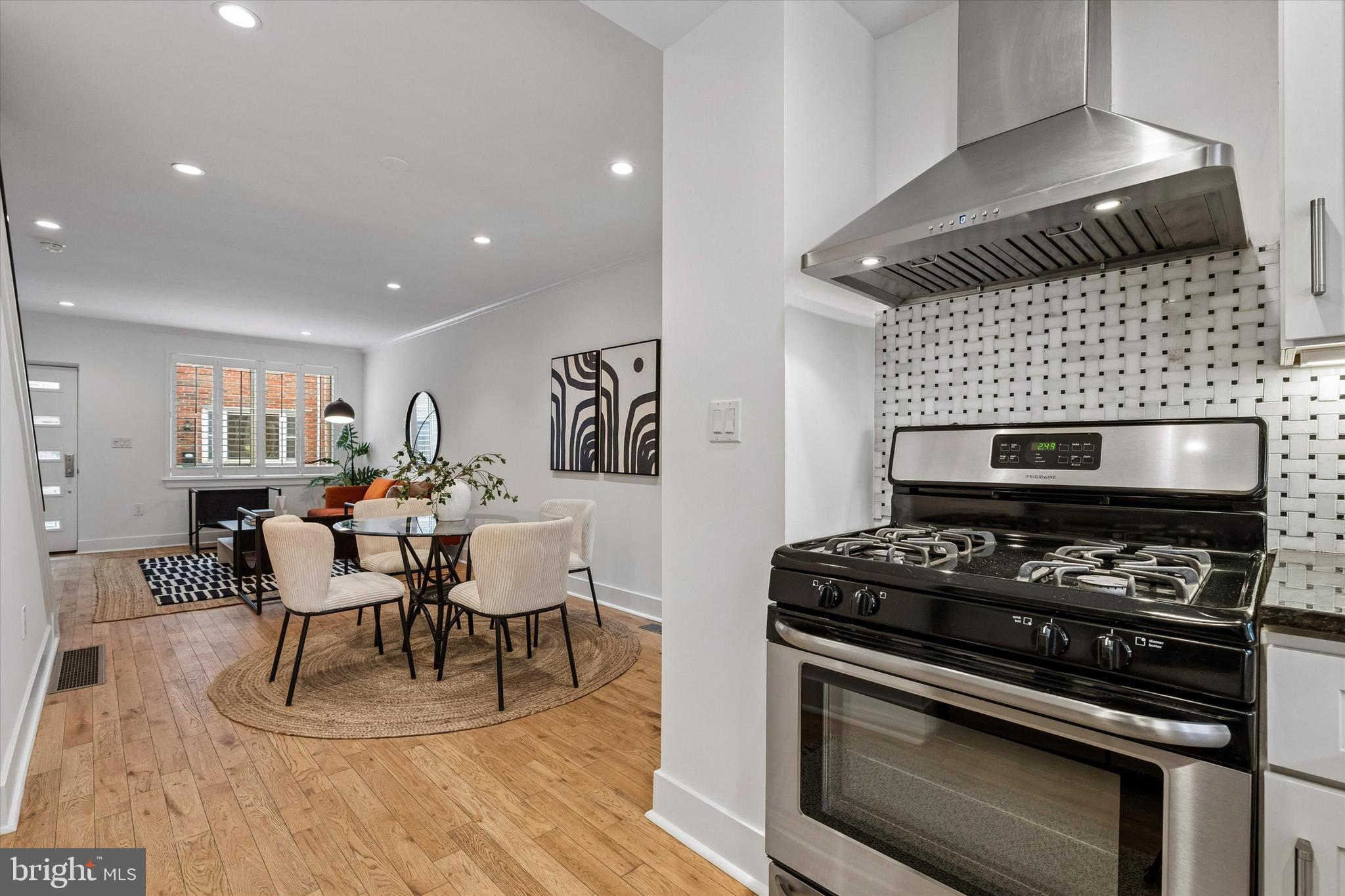 313 Mercy Street Philadelphia, PA 19148 - Photo 14 of 25