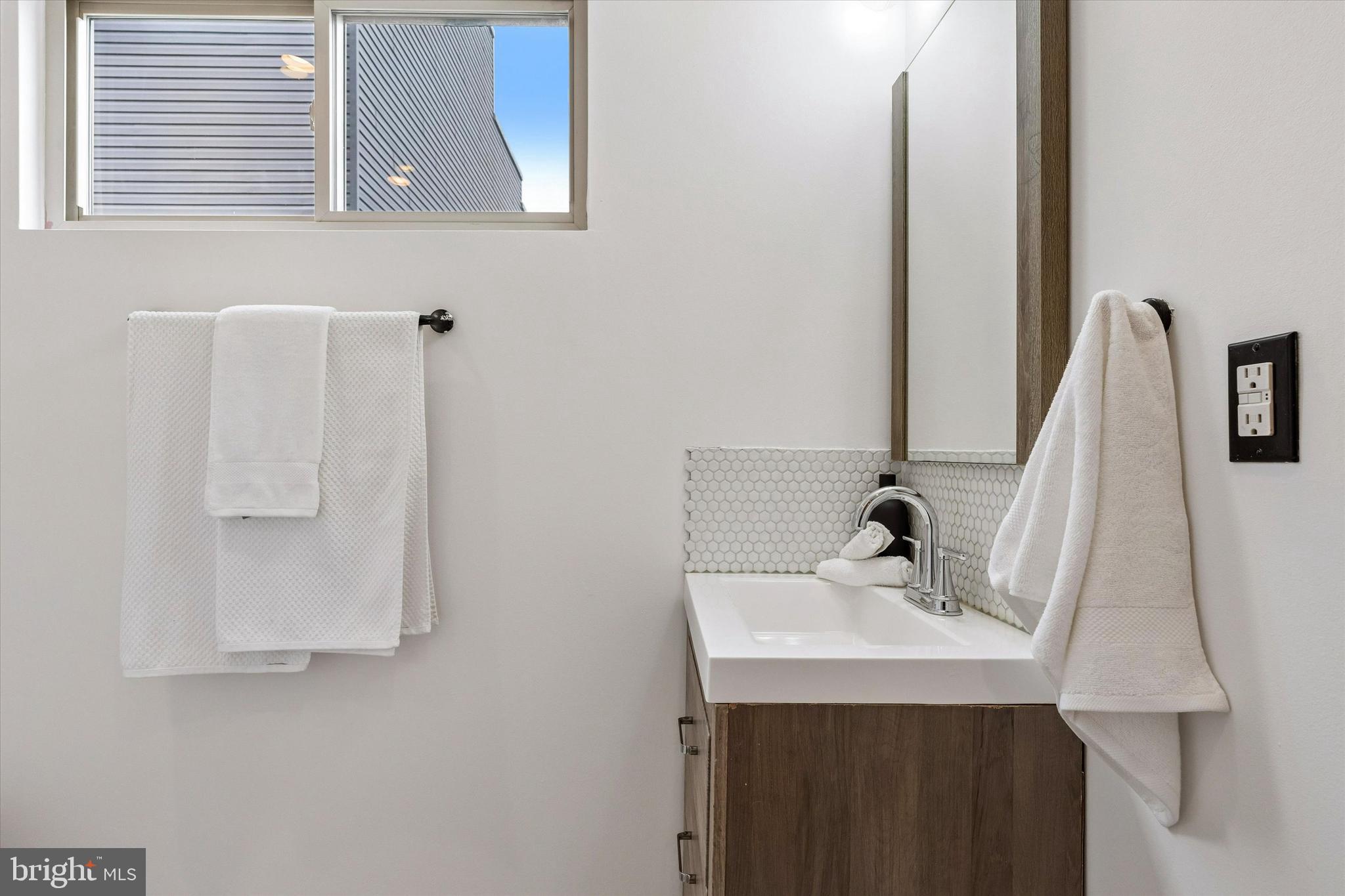 313 Mercy Street Philadelphia, PA 19148 - Photo 21 of 25