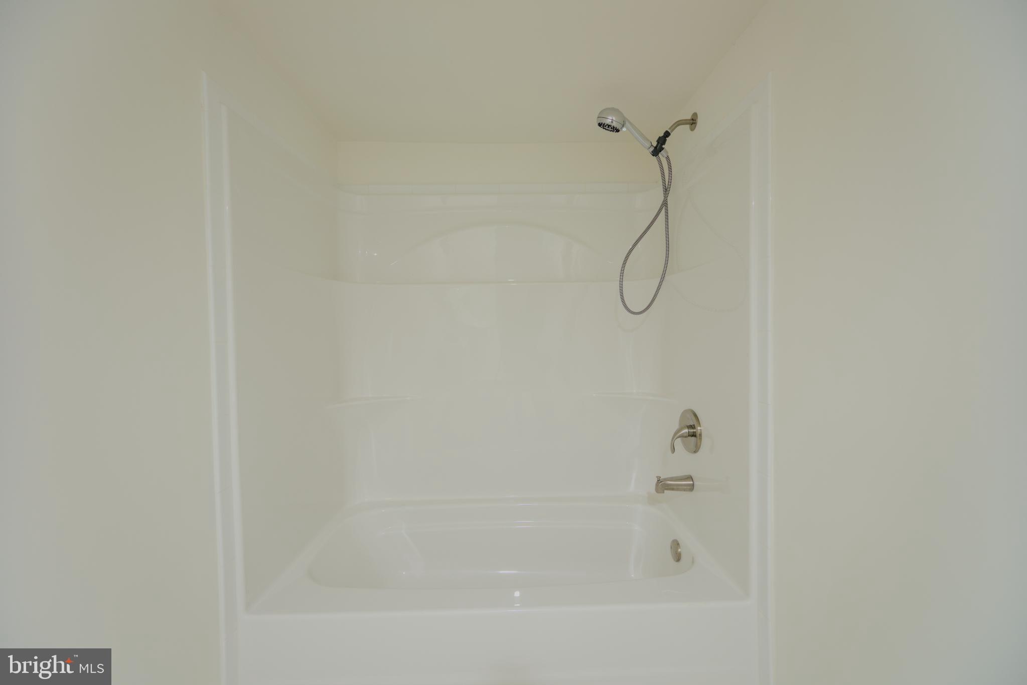 2443 Post Oak Drive Culpeper, VA 22701 - Photo 26 of 48 a bathroom with a bath tub