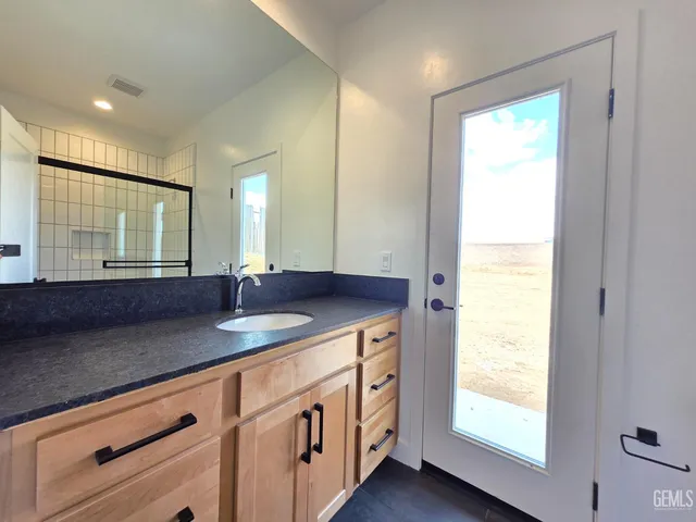 $669,900 | Undisclosed Address, Bakersfield, CA 93306