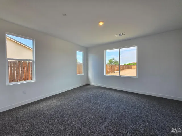 $669,900 | Undisclosed Address, Bakersfield, CA 93306