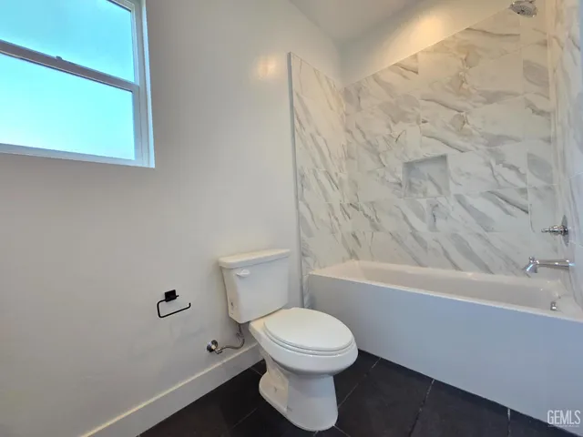 $669,900 | Undisclosed Address, Bakersfield, CA 93306