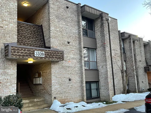 $133,500 | 3339 Huntley Square Drive, Unit T2, Temple Hills, MD 20748
