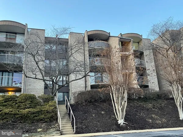 $133,500 | 3339 Huntley Square Drive, Unit T2, Temple Hills, MD 20748