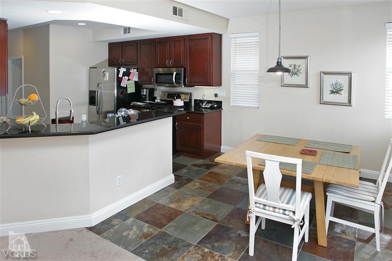 6124 Maple Court Simi Valley, CA 93063 - Photo 12 of 28 Additional Photo