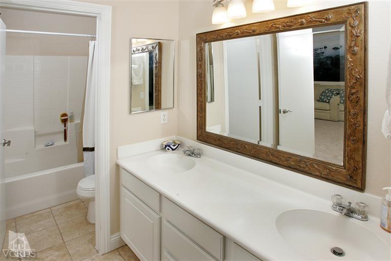 6124 Maple Court Simi Valley, CA 93063 - Photo 18 of 28 Additional Photo