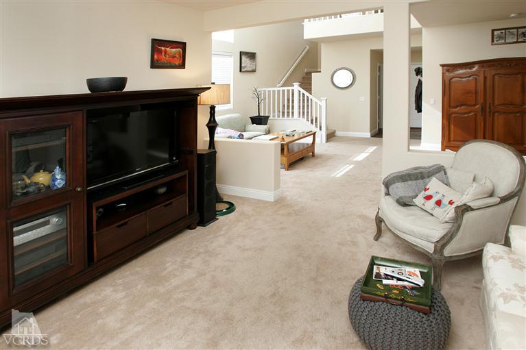6124 Maple Court Simi Valley, CA 93063 - Photo 10 of 28 Additional Photo