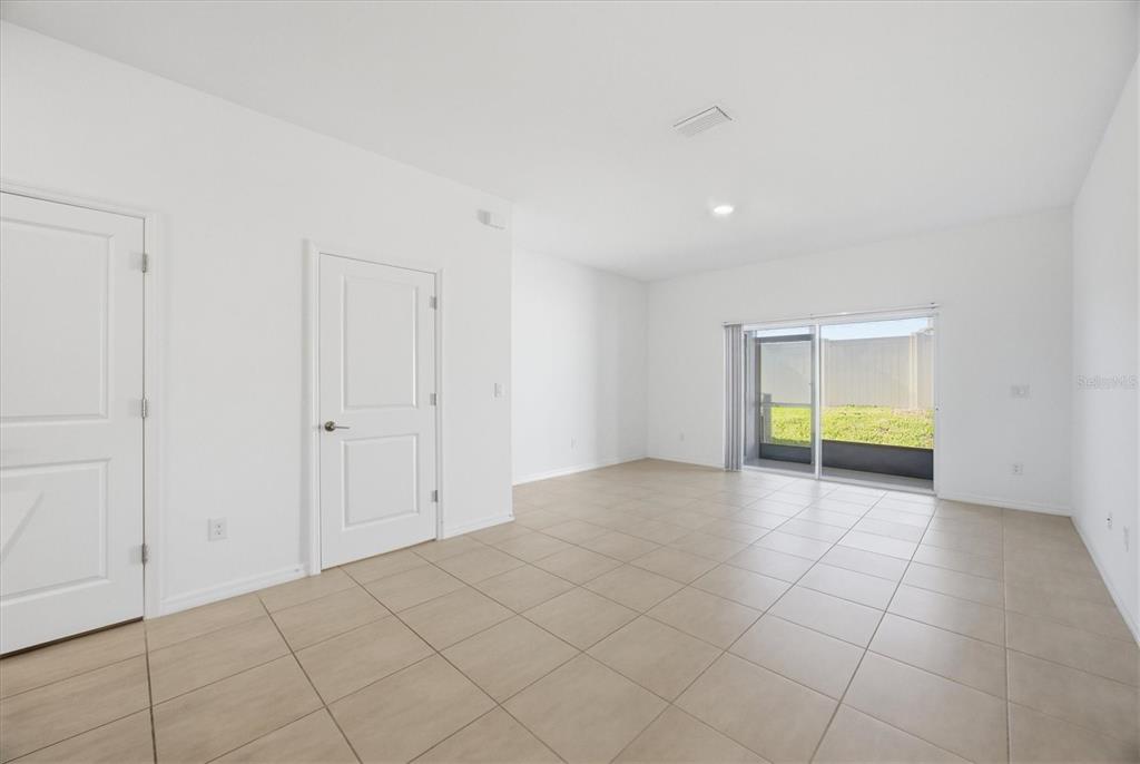 8757 Daybreak Street Sarasota, FL 34241 - Photo 4 of 41