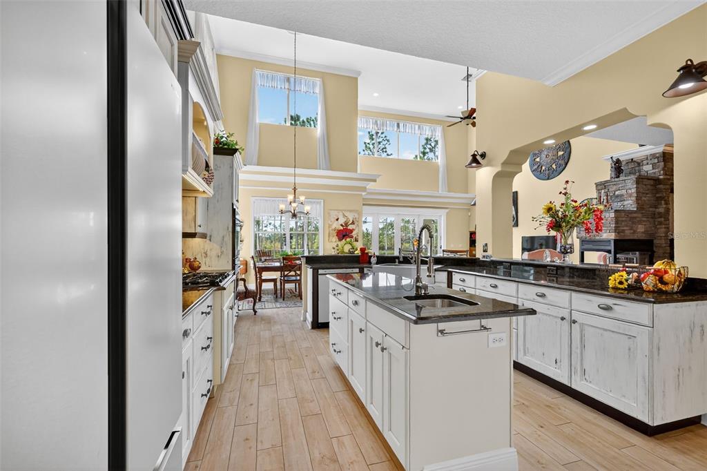 404 Long And Winding Road Howey-in-the-Hills, FL 34737 - Photo 16 of 68
