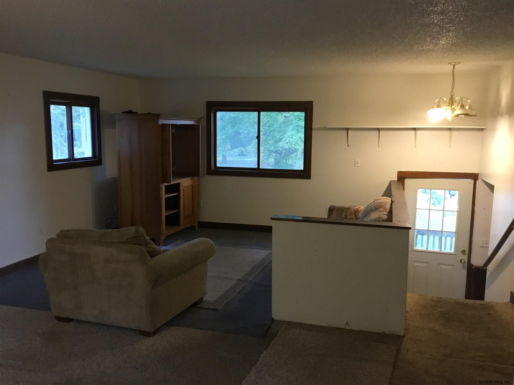 155 Cronin Road Queensbury, NY 12804 - Photo 3 of 17 Photo 3