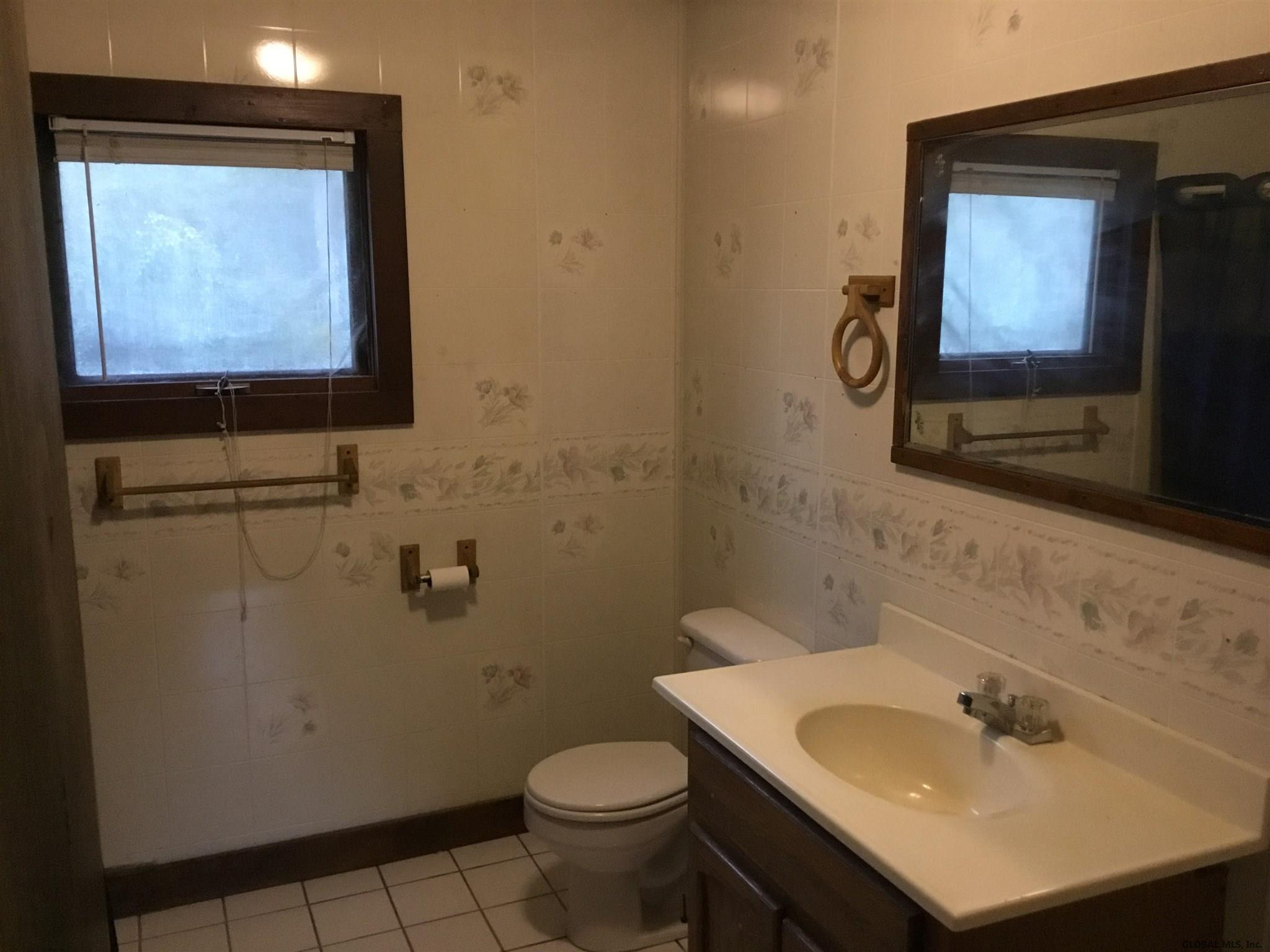 155 Cronin Road Queensbury, NY 12804 - Photo 6 of 17 Photo 6