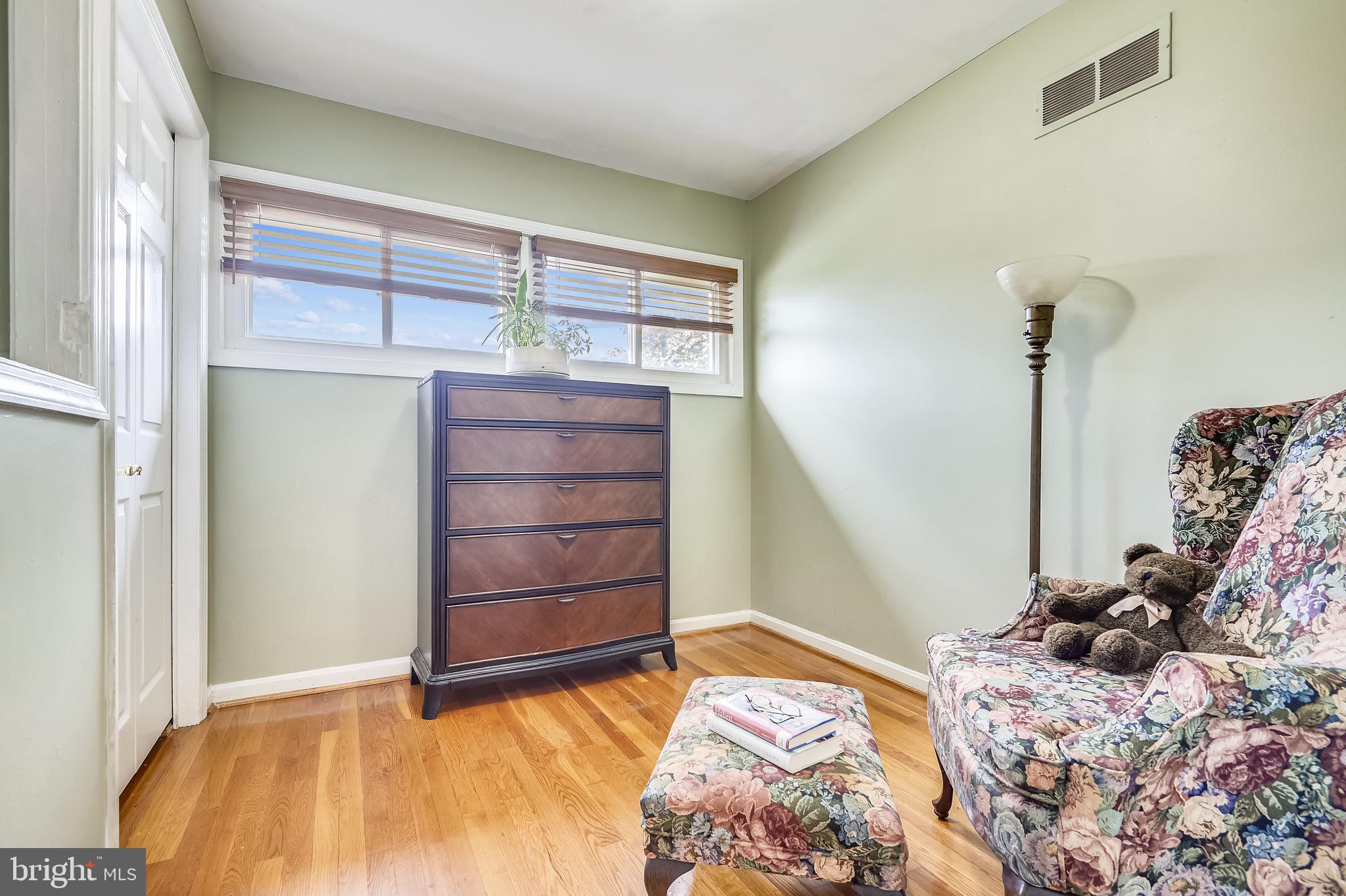 1009 Collwood Road Baltimore, MD 21228 - Photo 16 of 28 Bedroom-1st
