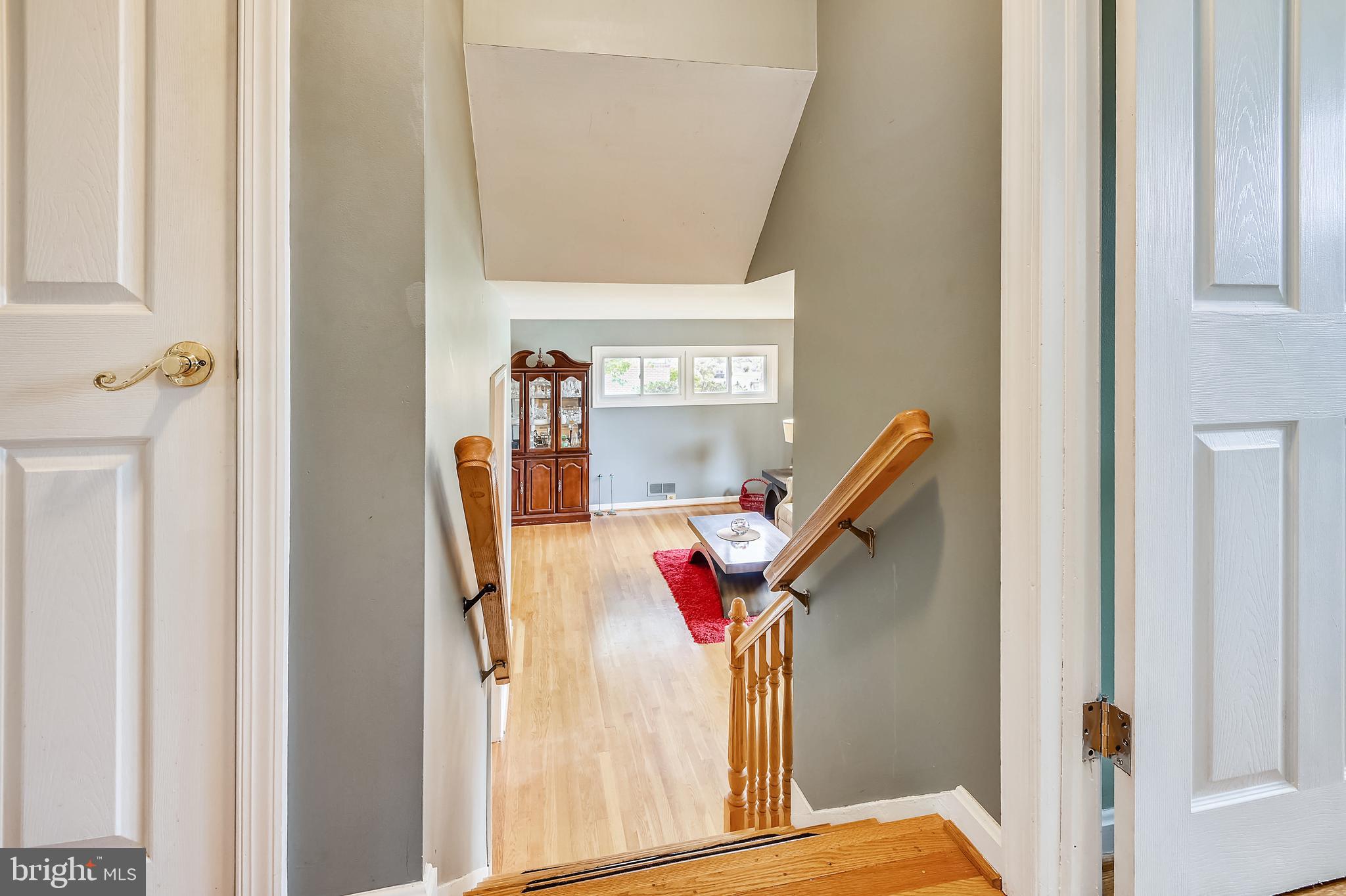 1009 Collwood Road Baltimore, MD 21228 - Photo 19 of 28 Hall