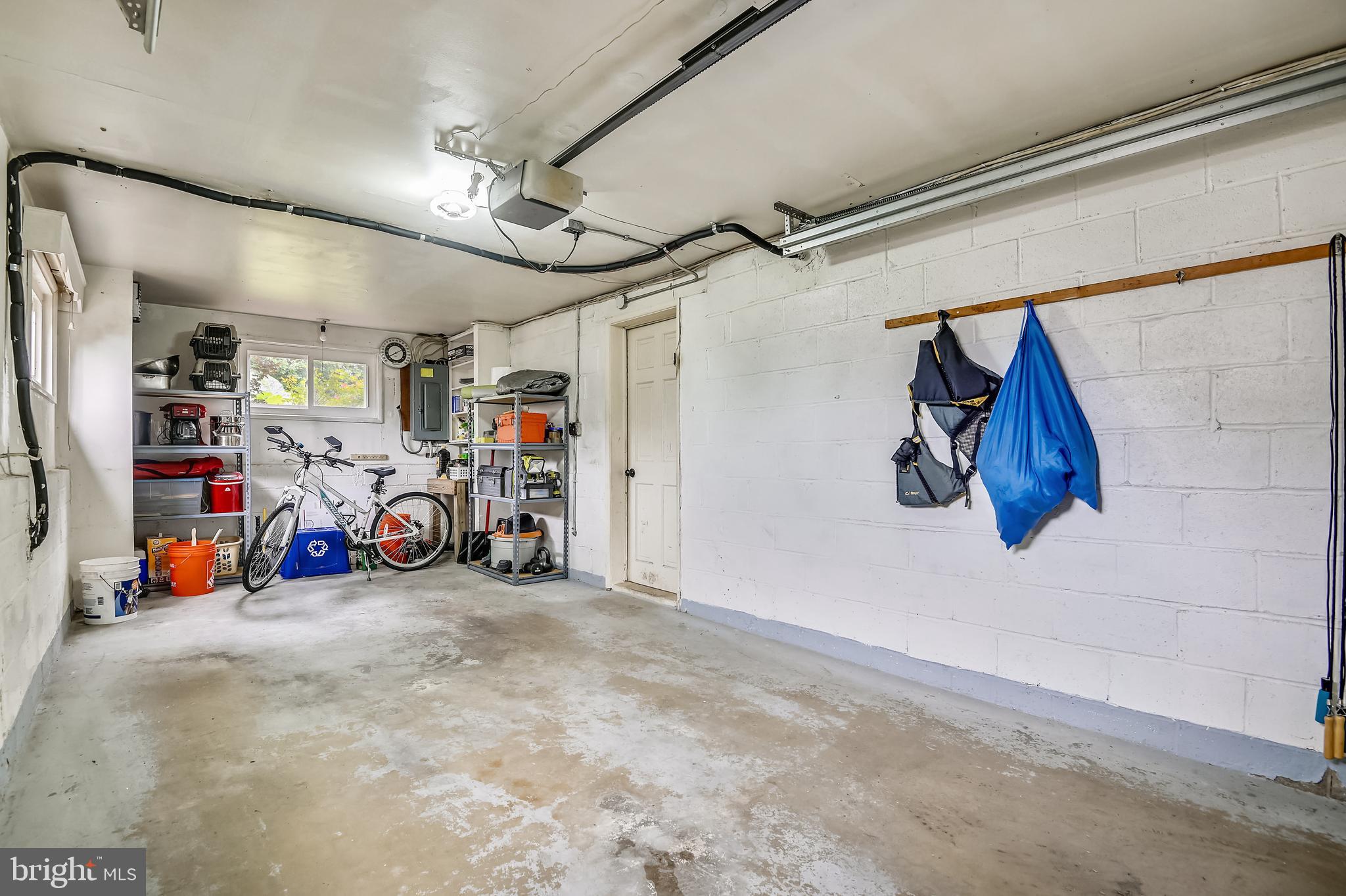 1009 Collwood Road Baltimore, MD 21228 - Photo 24 of 28 Garage
